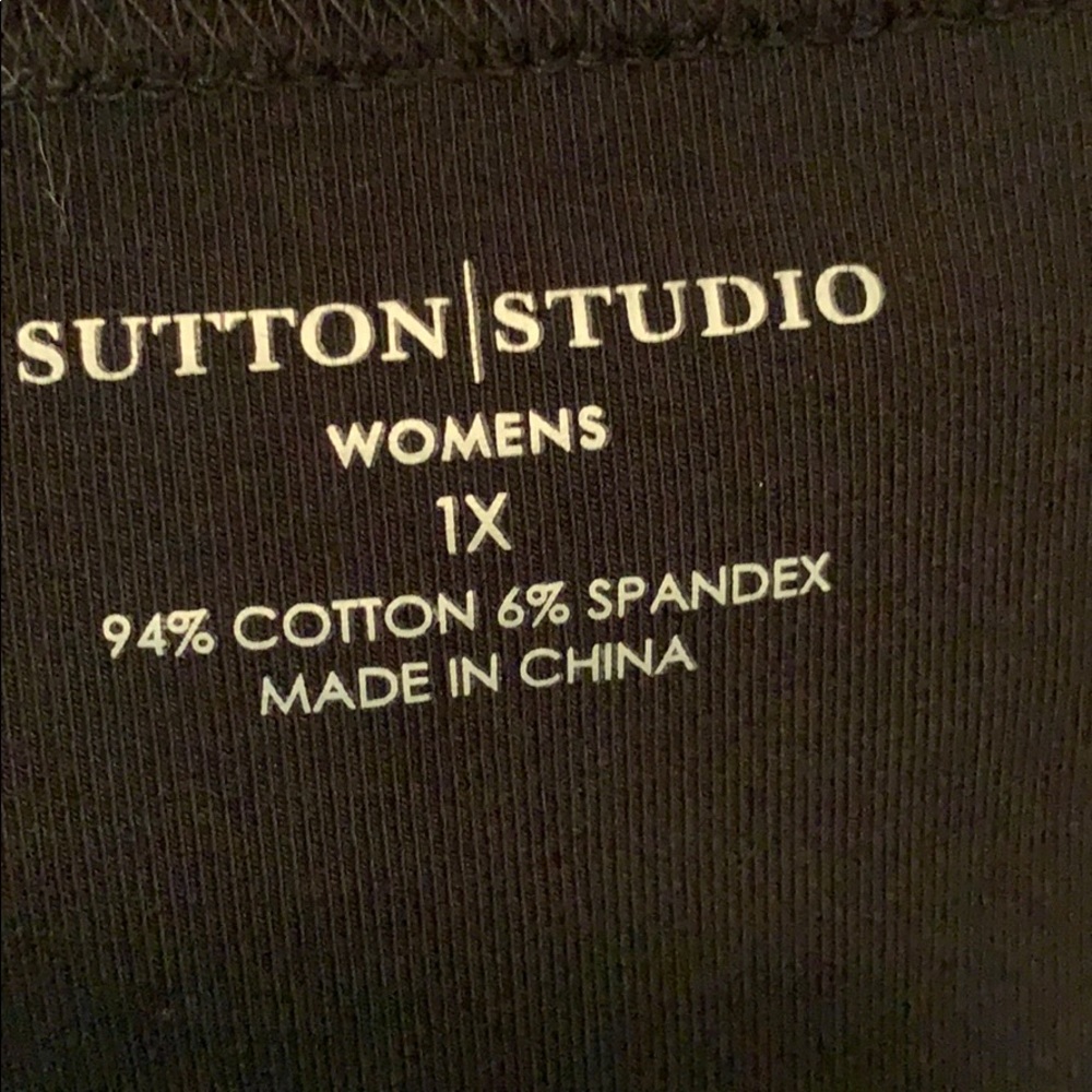 Sutton Studio Black Top - image 2